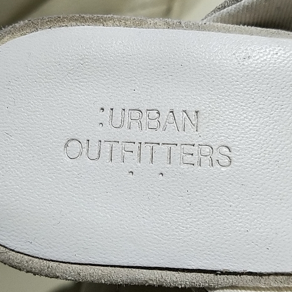 URBAN OUTFITTERS LEATHER SUEDE CHUNKY HEEL MULES… - Picture 5 of 8